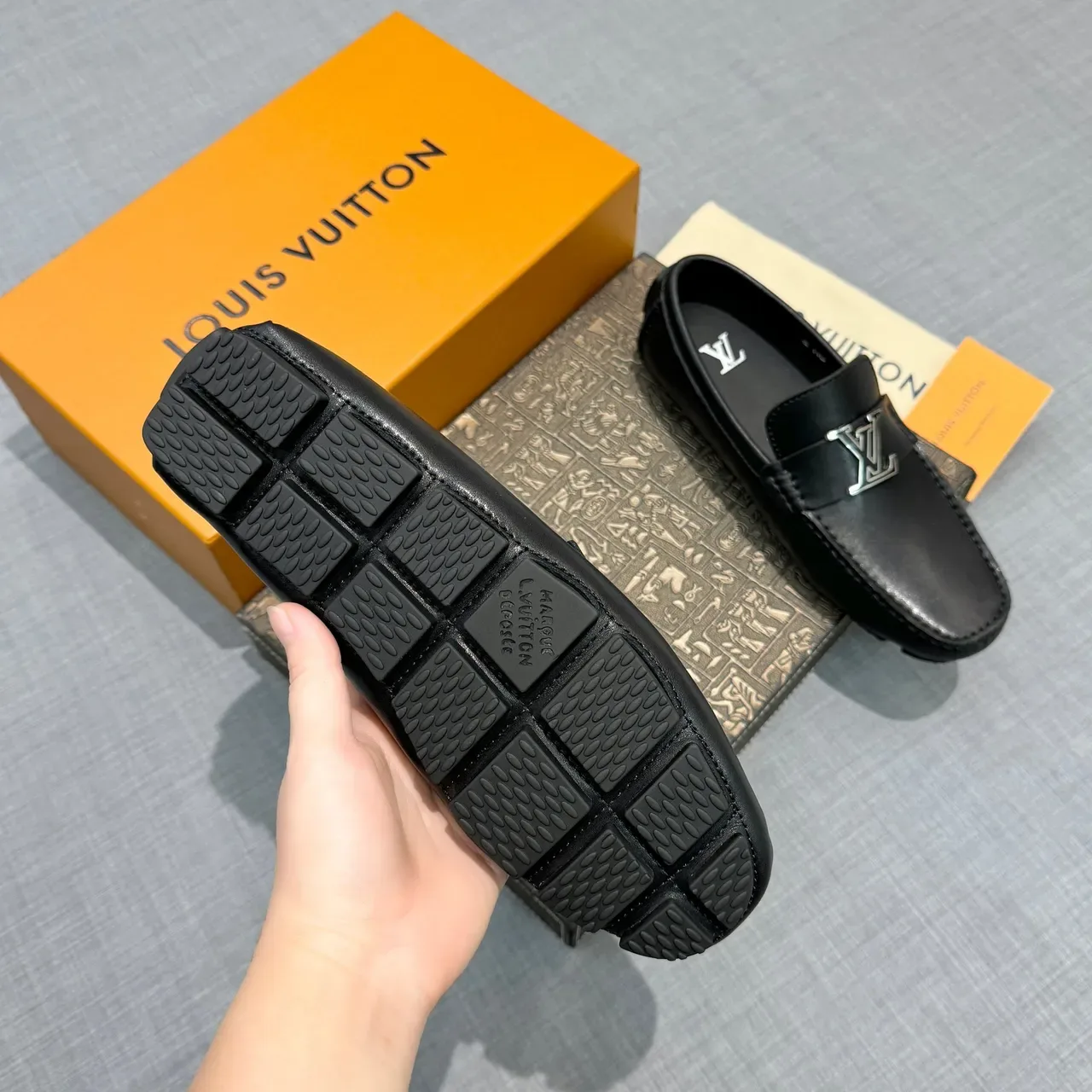 Louis Vuitton Loafer Noir Argent Cuir Metal LV Buckle 5