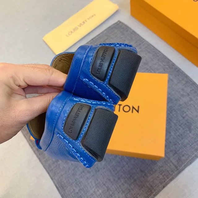 Louis Vuitton Mocassim Azul Dourado Couro Superior LV Monograma Fivela Mocassim 4
