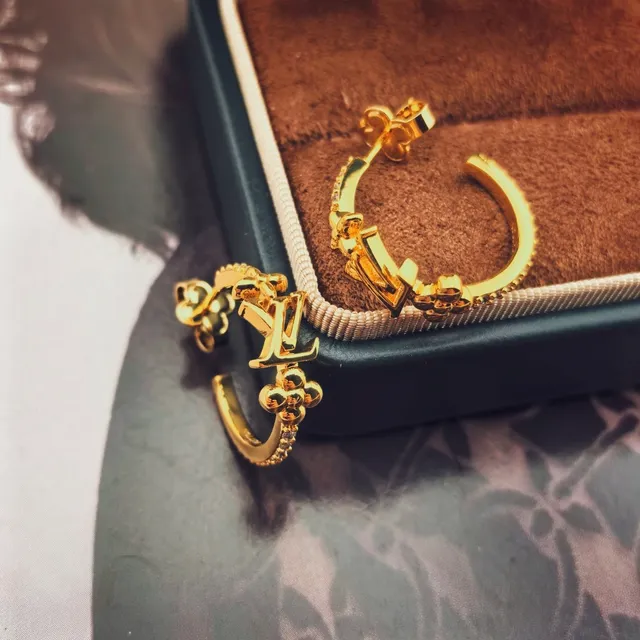 Louis Vuitton LV Flower Gold Hoop Earrings 2