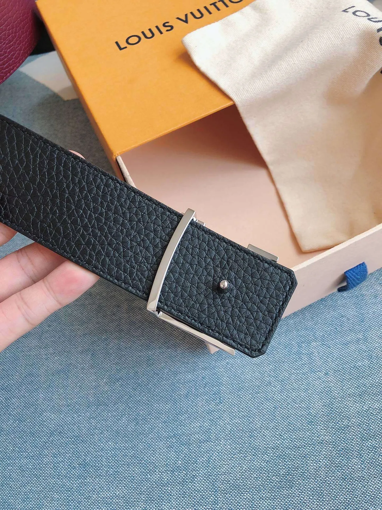 Louis Vuitton LV Initiales Belt Burgundy Pebbled Leather Belt 7