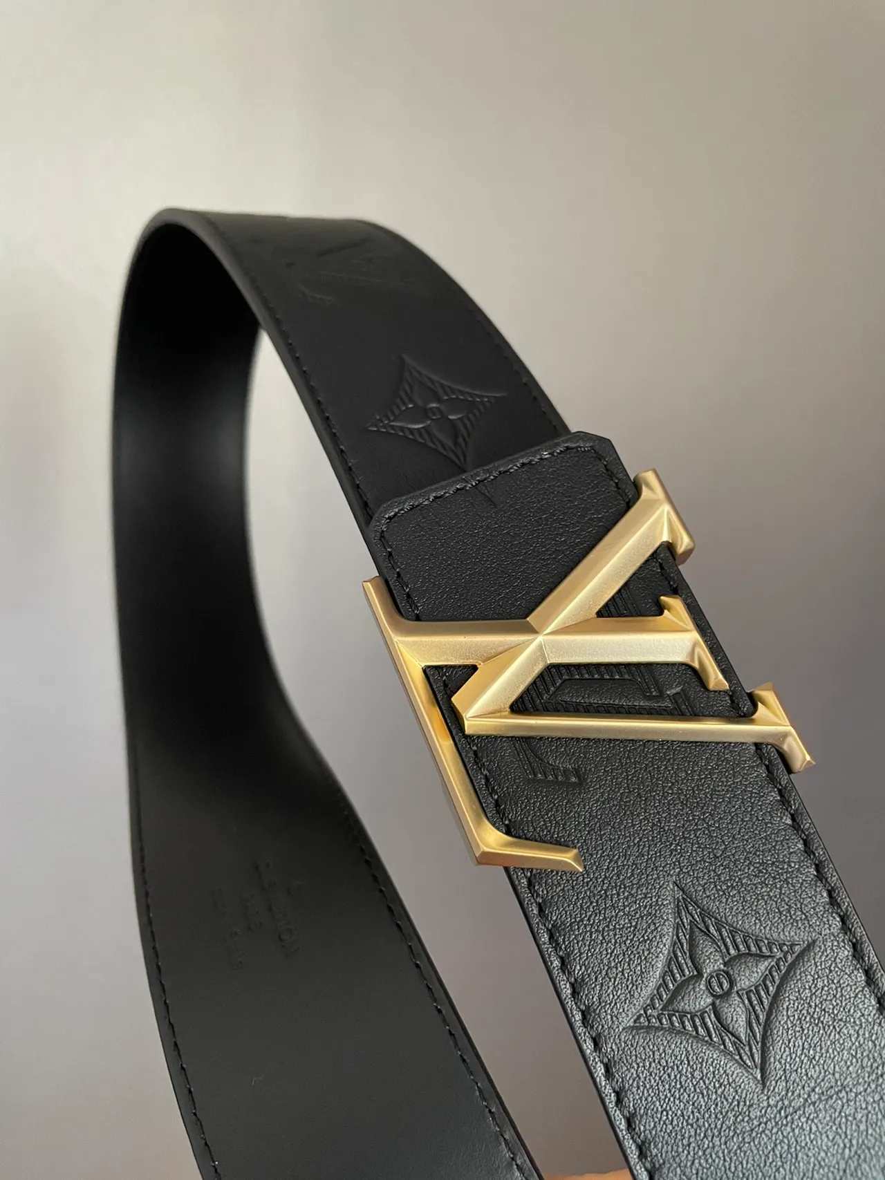 Louis Vuitton LV Initiales Black Gold Embossed Monogram Hardware Leather Belt 4