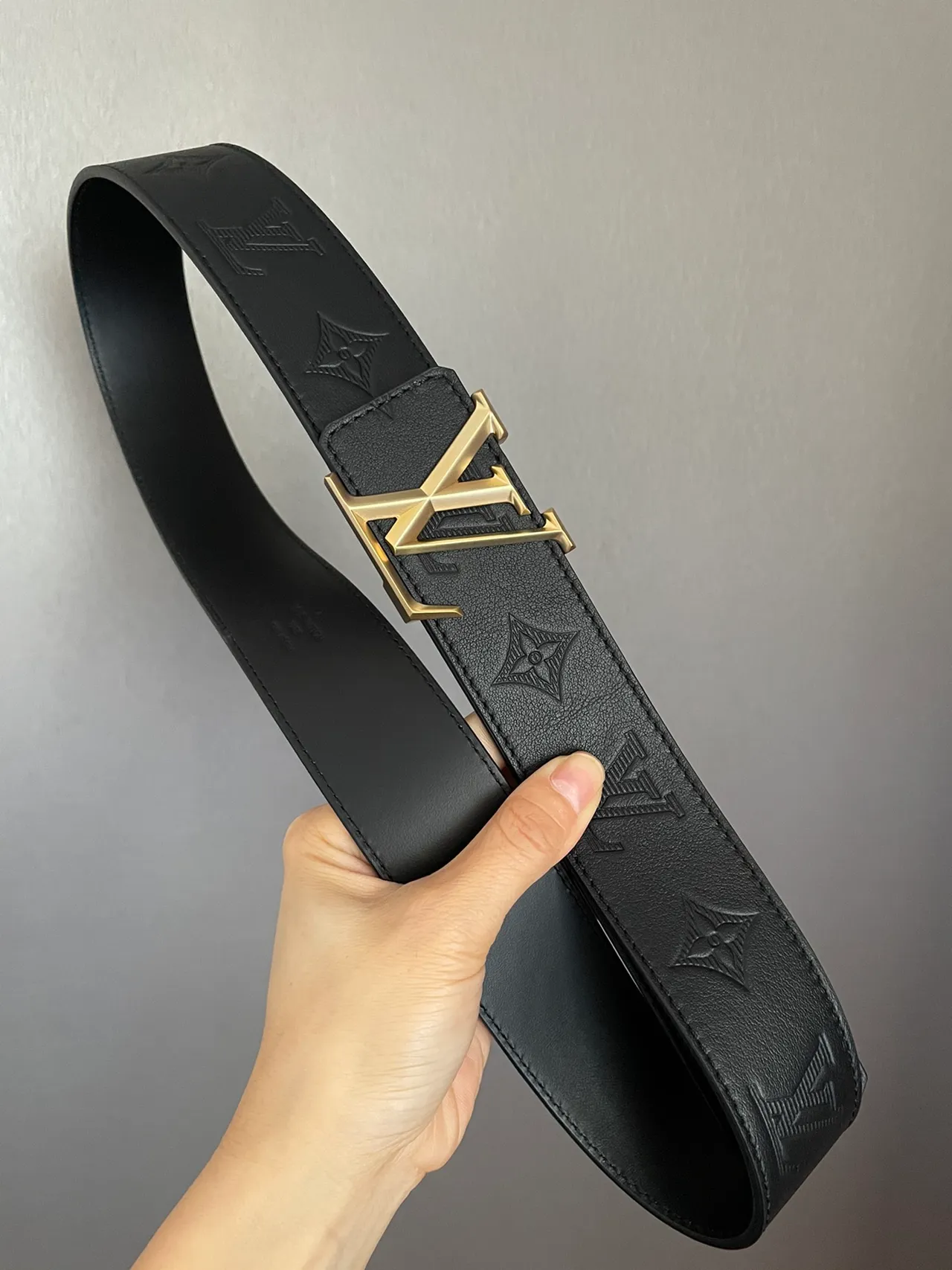 Louis Vuitton LV Initiales Black Gold Embossed Monogram Hardware Leather Belt 9