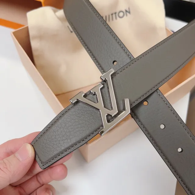 Louis Vuitton LV Initiales Gray and Black Leather Belt 4