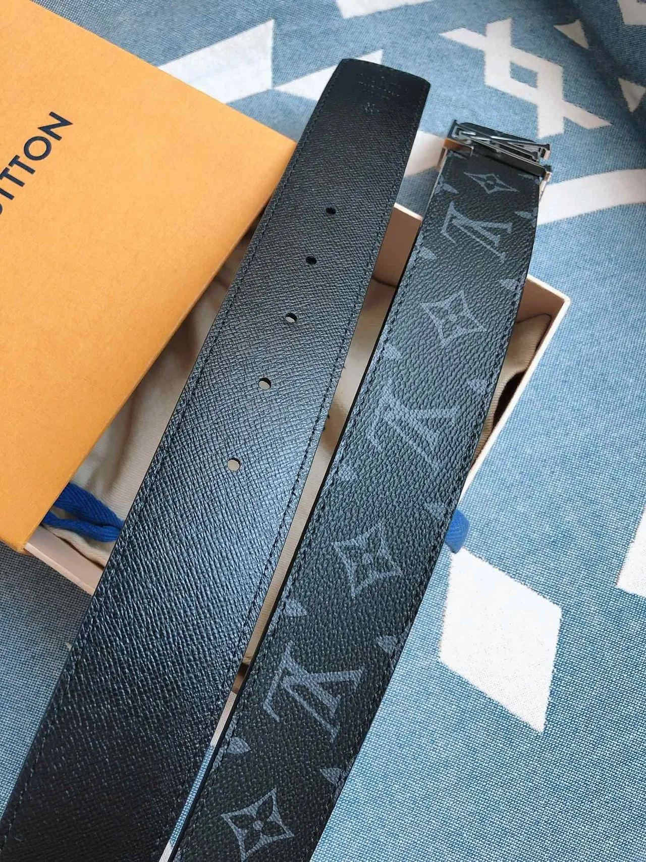 Louis Vuitton LV Initiales Monogram Leather Belt 6