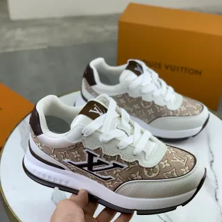 Louis Vuitton LV Trainer tênis lifestyle bege marrom lona monograma parte superior ondulada em camadas