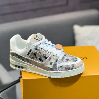 Louis Vuitton LV Trainer Beige Multicolor Damier Checkered Canvas chunky con midsole en capas Lifestyle Sneakers
