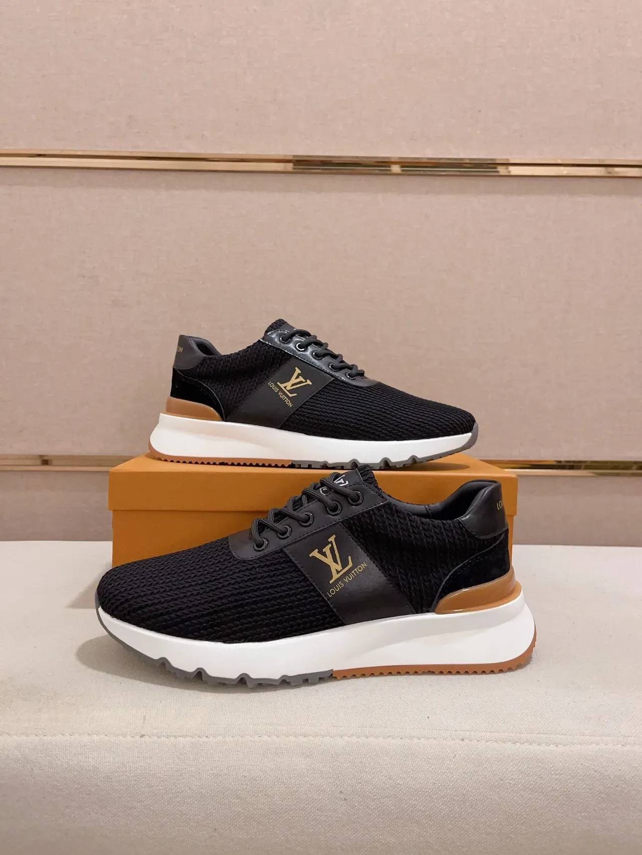 Louis Vuitton LV Trainer কালো বেইজ কিনিট উপরের চামড়া সাইড প্যানেল লাইফস্টাইল স্নিকার 7