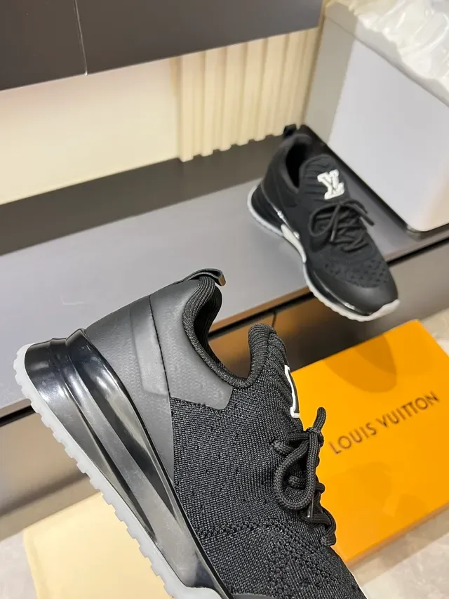 Louis Vuitton LV Trainer Noir Blanc Upper Knit Unité Aire Translucide Sneakers Lifestyle 3