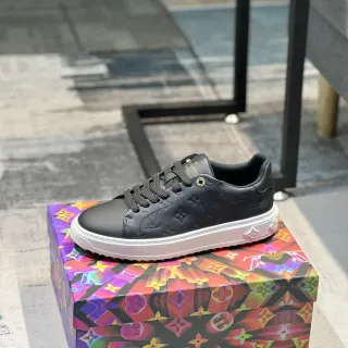Louis Vuitton LV Trainer Preto Branco Couro com Monogram-Embossed Low-Top Plataforma Lifestyle Sneakers