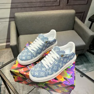 Louis Vuitton LV Trainer Zapatillas Lifestyle Azul Blanco Denim Texturizado Monograma Superior Bajo Tacón Silueta Lifestyle Sneakers