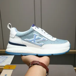 Louis Vuitton LV Trainer Azul y blanco oversized Monogram Logo Parte superior de malla y cuero en capas Lifestyle Sneakers