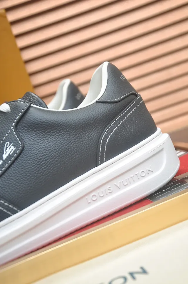 Louis Vuitton LV Trainer Gray White Low-Top Leather Upper Lifestyle Sneakers 2