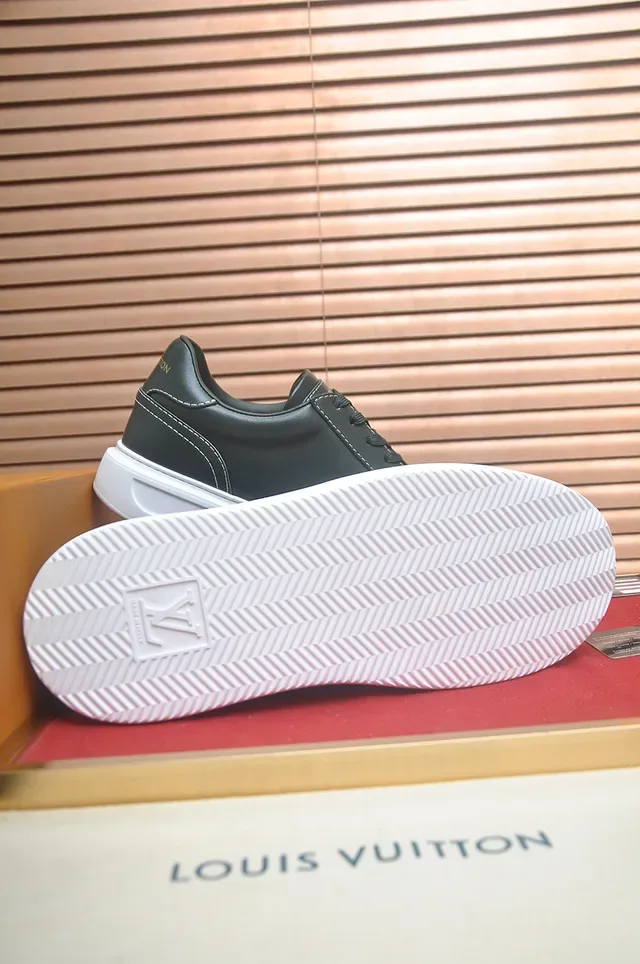 লুইস ভিটন LV Trainer সবুজ সাদা চামড়া উপরের অংশ কনট্রাস্ট স্টিচিং লাইফস্টাইল স্নিকার 4