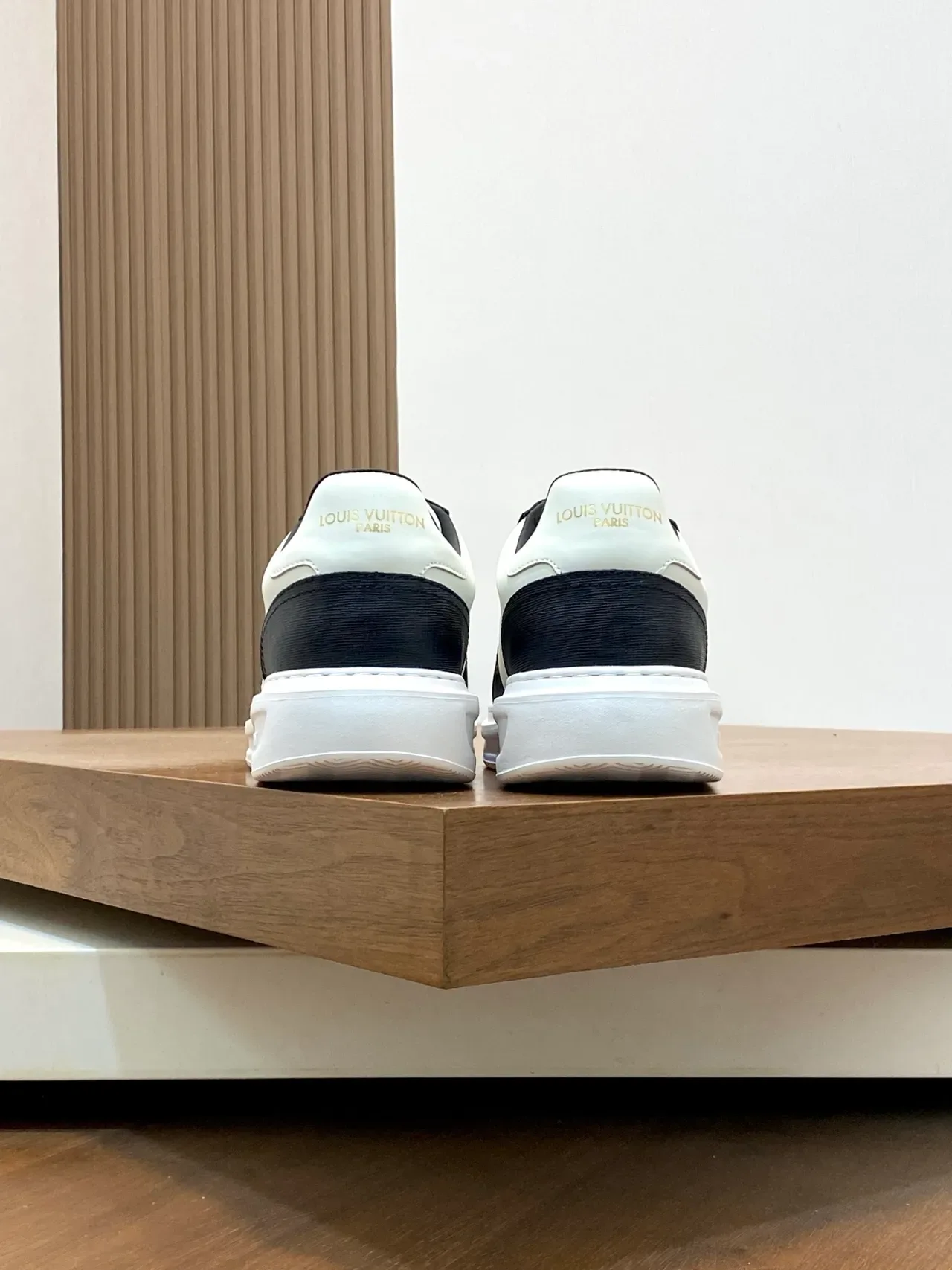 Louis Vuitton LV Trainer White Black Low-Top Two-Tone Lifestyle Sneakers 3