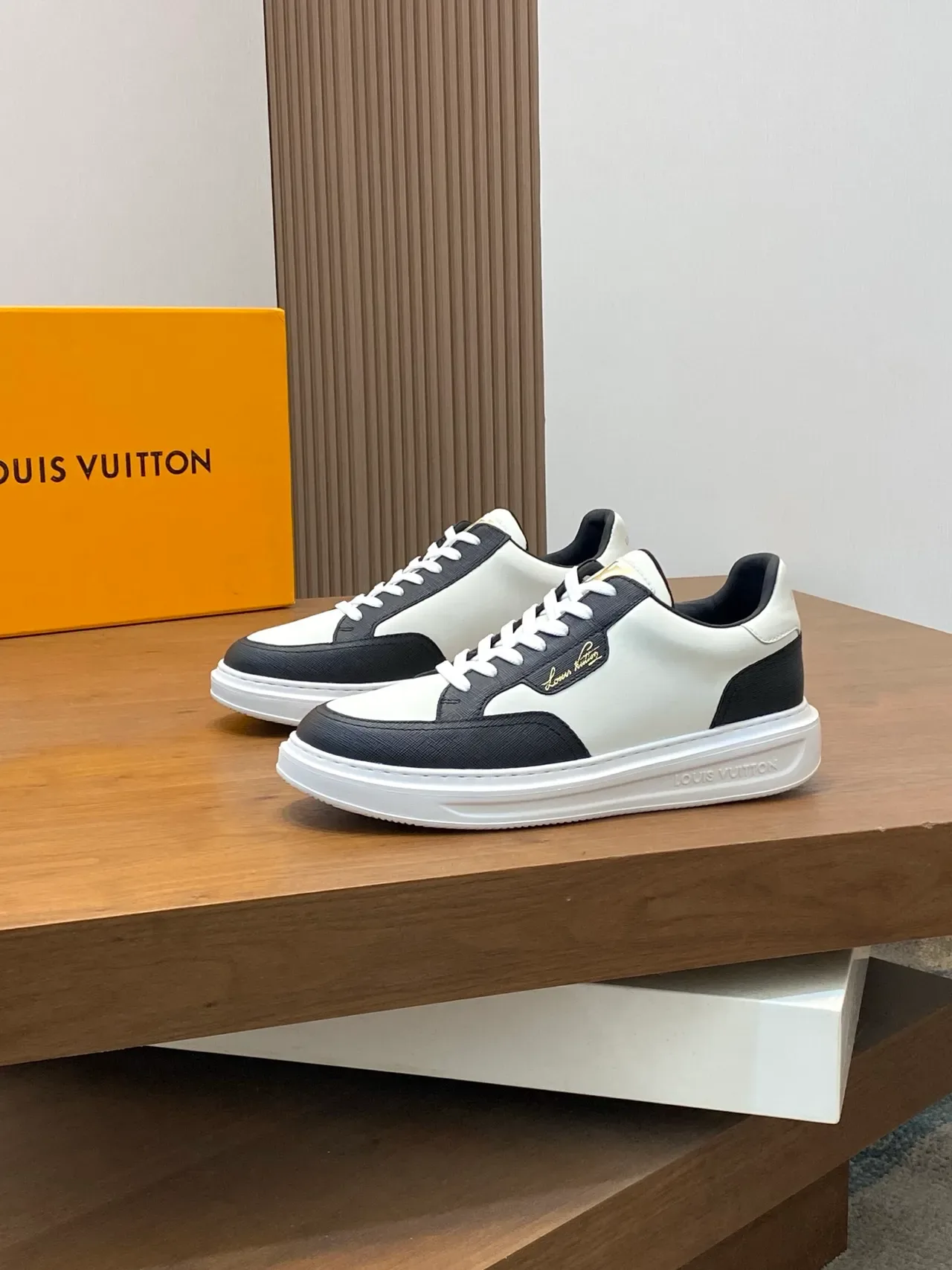 Louis Vuitton LV Trainer White Black Low-Top Two-Tone Lifestyle Sneakers 4