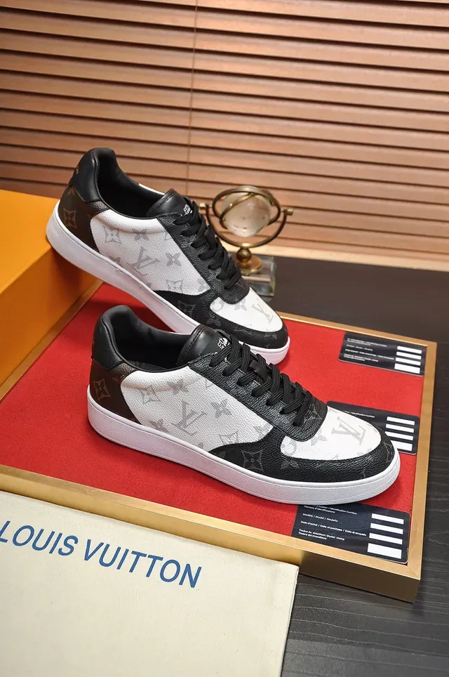 লুইস ভিটন LV Trainer সাদা কালো মনোগ্রাম ক্যানভাস লেদার অ্যাকসেন্ট লাইফস্টাইল স্নিকার্স 6