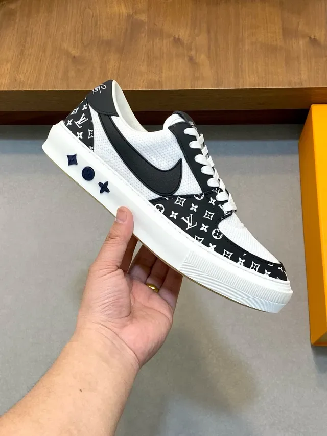 Louis Vuitton LV Trainer White Black Monogrammed Side Panel Mesh Upper Lifestyle Sneakers 5