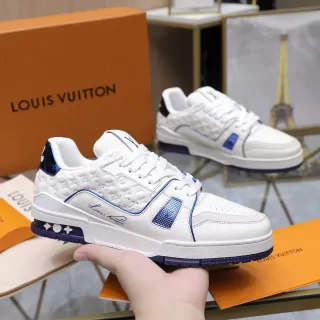 Louis Vuitton LV Trainer Branco Azul Monograma Embossado Couro Detalhe Tubular Sneakers de estilo de vida