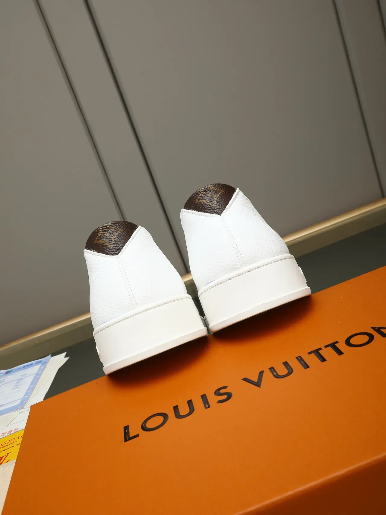 Louis Vuitton LV Trainer White Brown Pebbled Leather Embossed Monogram Sole Lifestyle Sneakers 4