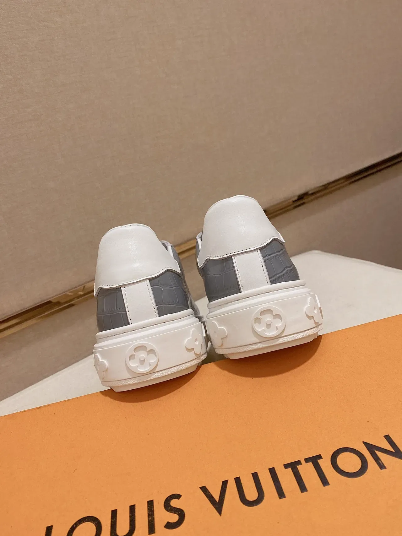 Louis Vuitton LV Trainer White Gray Leather Toe Cap Croc-Embossed Side Panel Lifestyle Sneakers 3