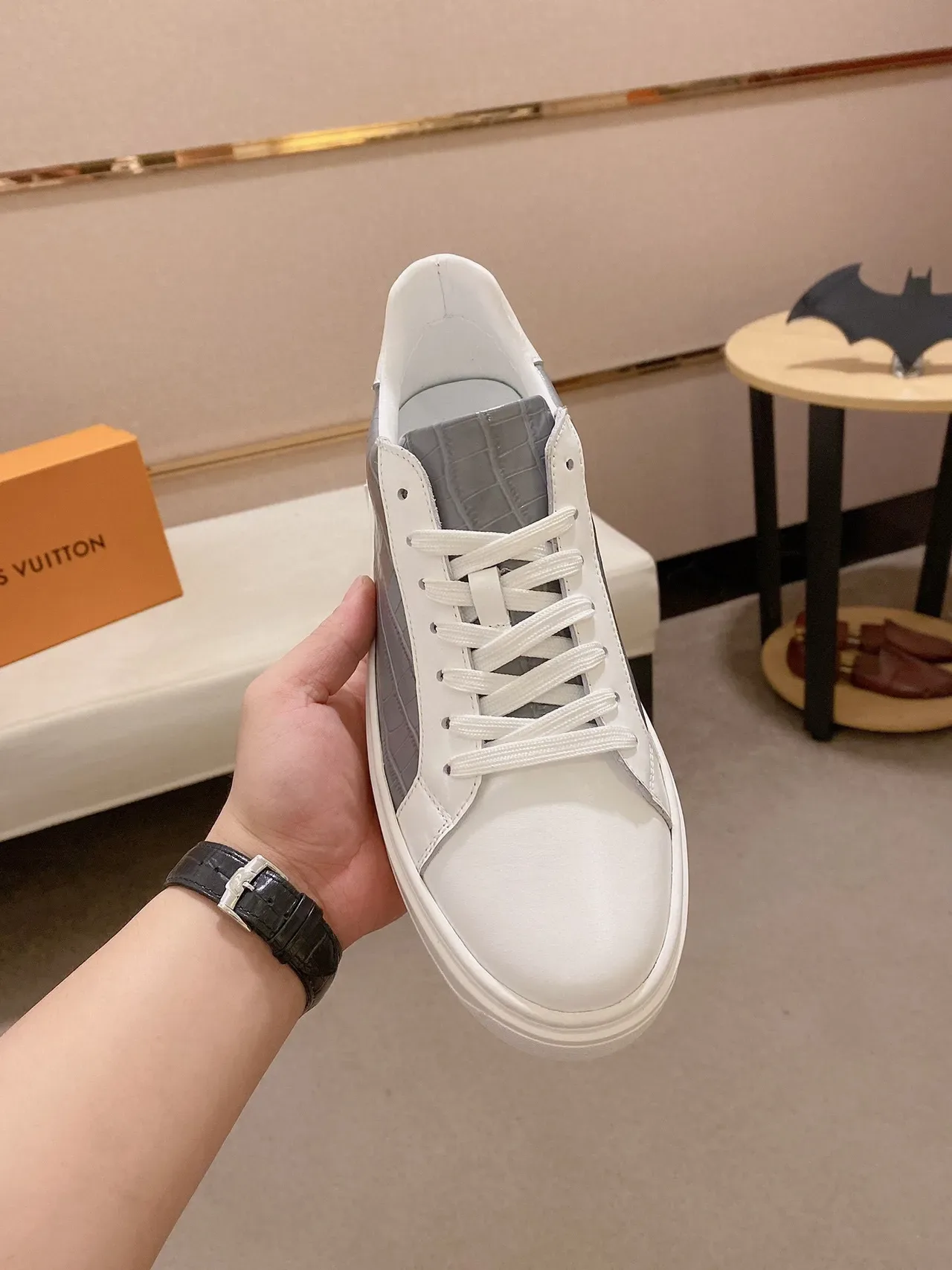 Louis Vuitton LV Trainer White Gray Leather Toe Cap Croc-Embossed Side Panel Lifestyle Sneakers 9