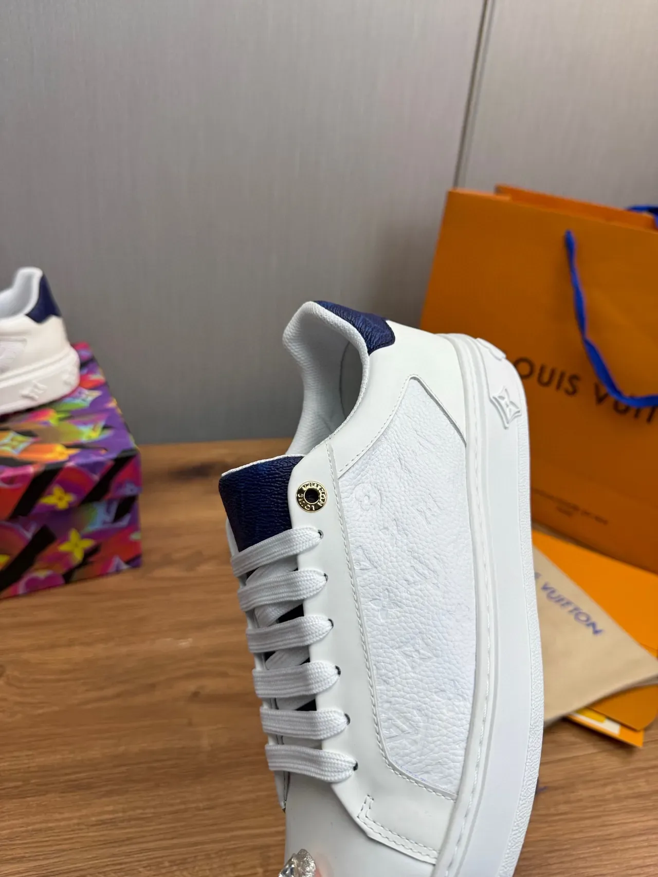 Louis Vuitton LV Trainer White Navy Low-Top Leather Upper Lifestyle Sneakers 8