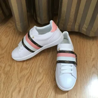 Louis Vuitton LV Trainer White Pink Monogram Strap zapatillas lifestyle