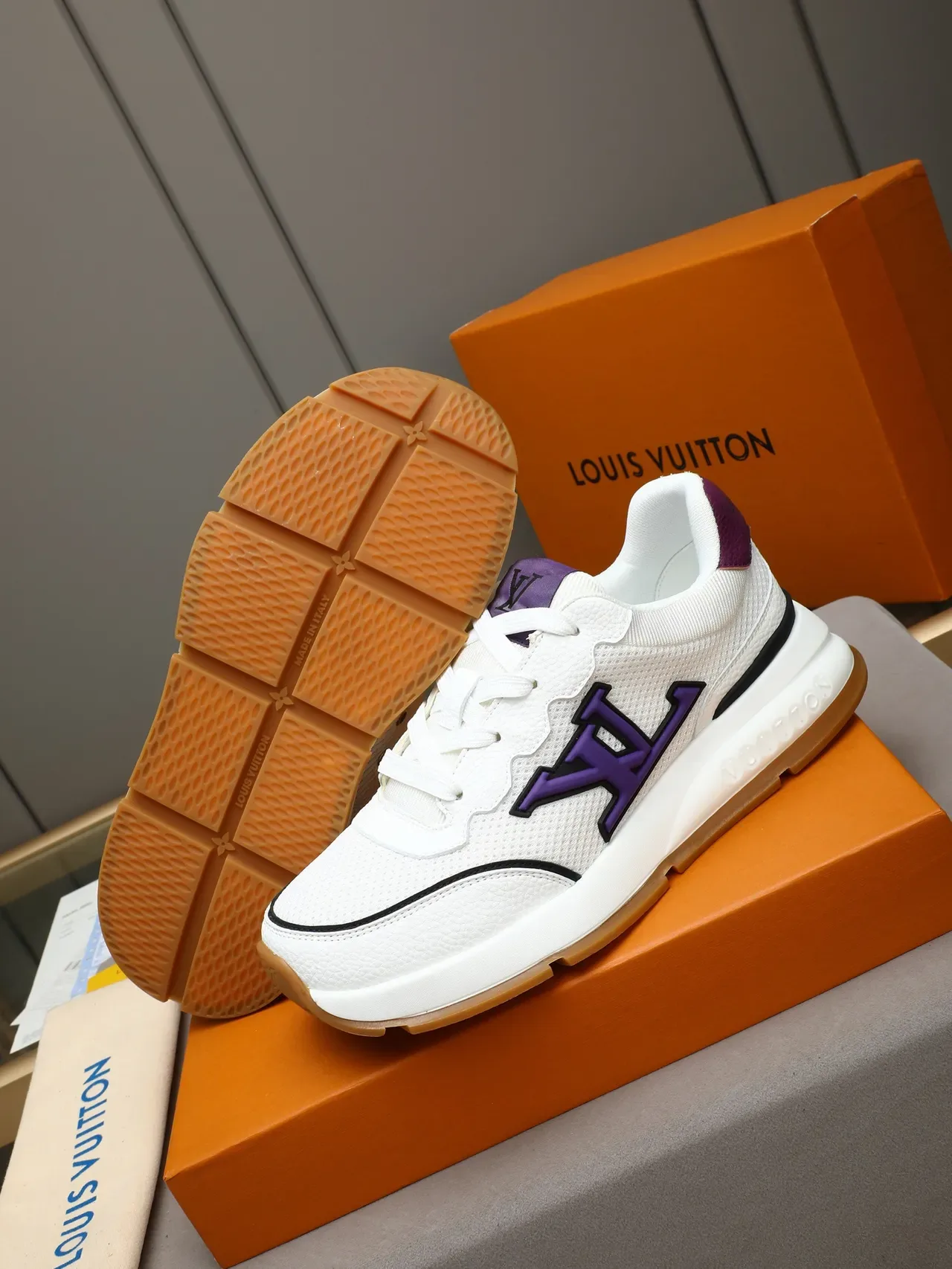 Louis Vuitton LV Trainer Branco Roxo Mesh Upper Oversized Monograma Lifestyle Sneakers 4