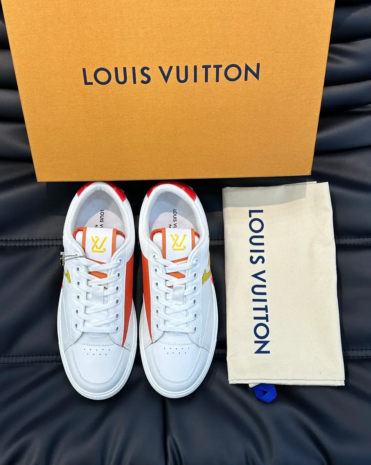Louis Vuitton LV Trainer Sneakers Lifestyle Blancs Jaunes Low-Top Cuir 4