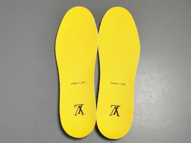Louis Vuitton LV Trainer Sneakers Lifestyle Jaune Blanc Low-Top Monogram Textile 5