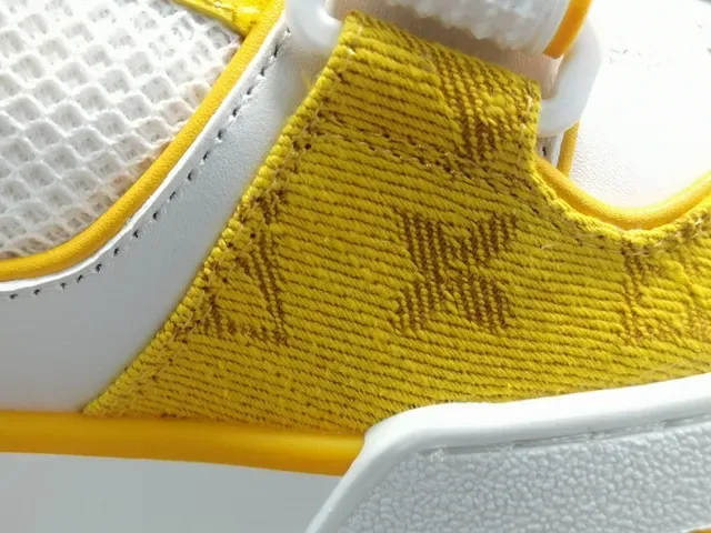 Louis Vuitton LV Trainer Sneakers Lifestyle Jaune Blanc Low-Top Monogram Textile 7