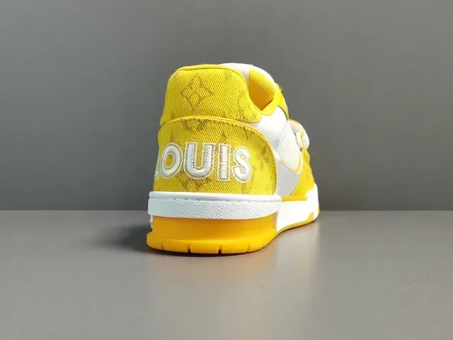 Louis Vuitton LV Trainer Sneakers Lifestyle Jaune Blanc Low-Top Monogram Textile 13