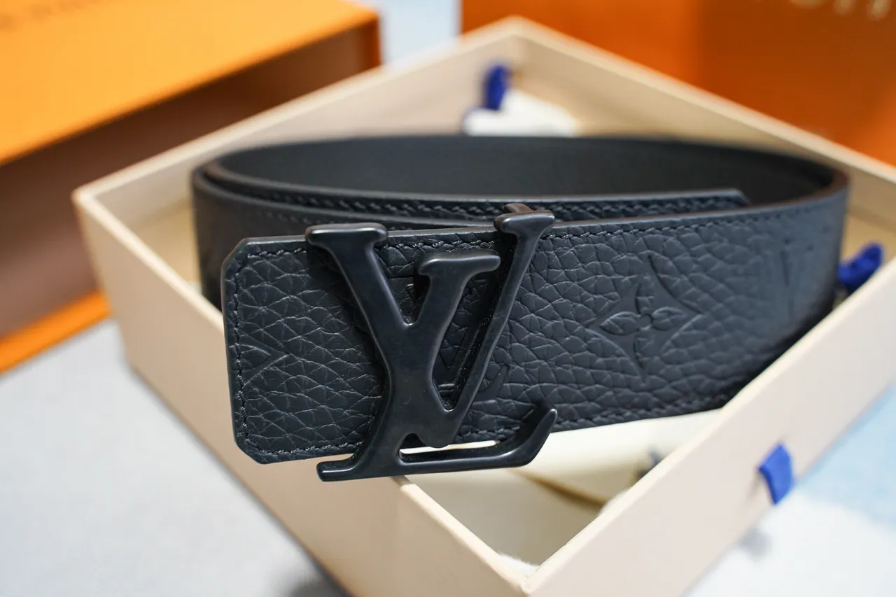 Louis Vuitton LV Turn Lock Black Grained Leather Belt 3