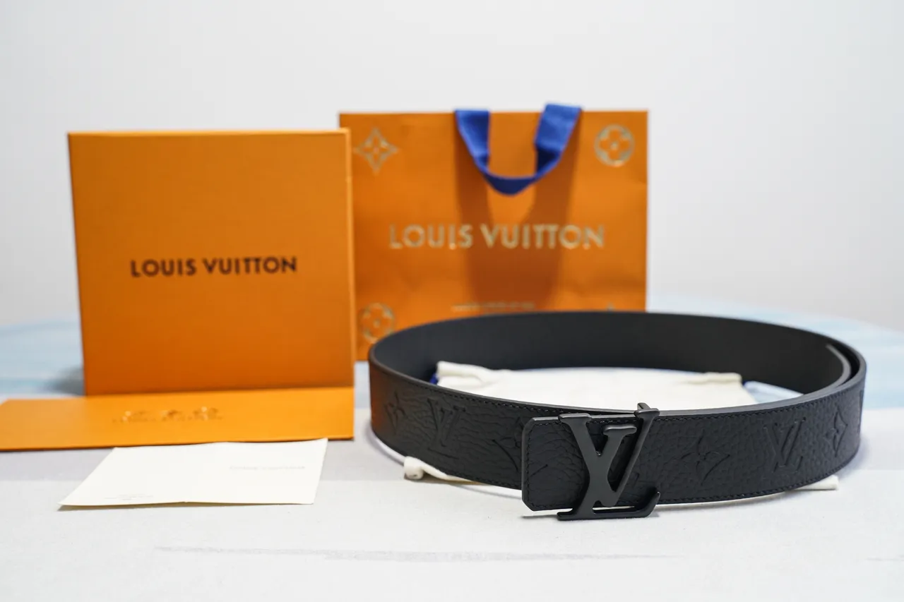 Louis Vuitton LV Turn Lock Black Grained Leather Belt 6