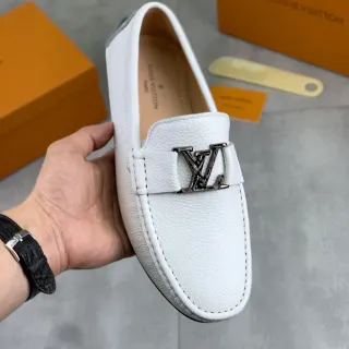 Louis Vuitton LV Twist Loafer 白色粒面皮革乐福鞋