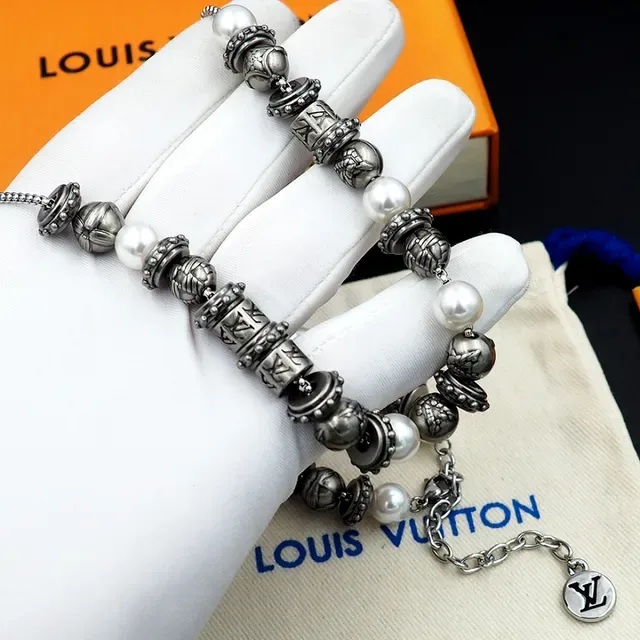 Louis Vuitton LV Whisper Beads Silver-Tone and White Beaded Necklace 4
