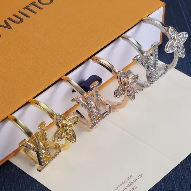 Bagues Louis Vuitton Motif Monogram et Fleur Pavé Cristal Ouvertes 9