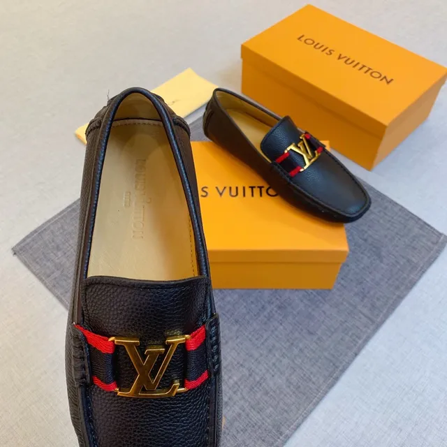 Louis Vuitton Monogram Buckle Preto Dourado Couro Granulado Mocassim 4