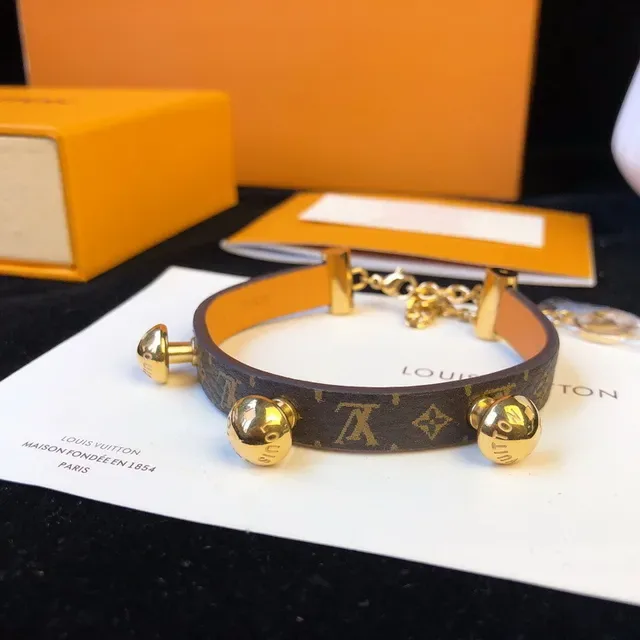 Louis Vuitton Monogram Canvas Pulseira Marrom Charms Esféricos Dourados 3