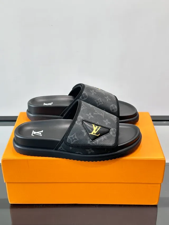 Louis Vuitton Monogram Canvas Slide Slippers 8