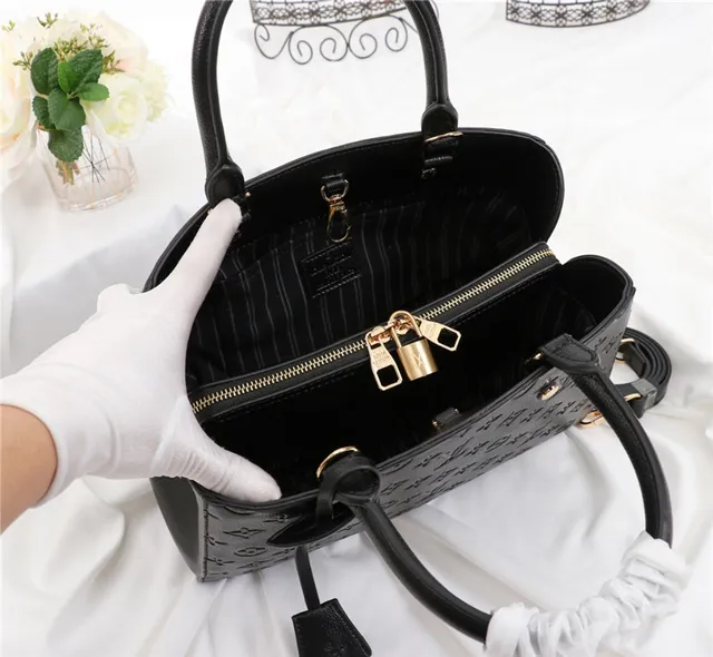 Louis Vuitton Monogramme Embossé Sac Tote Rose 7