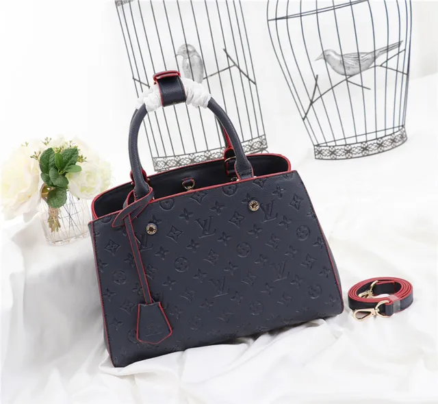 Louis Vuitton Monogramme Embossé Sac Tote Rose 19