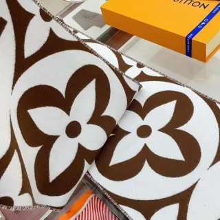 Louis Vuitton Monogram Flower Brown and White Cashmere Scarf