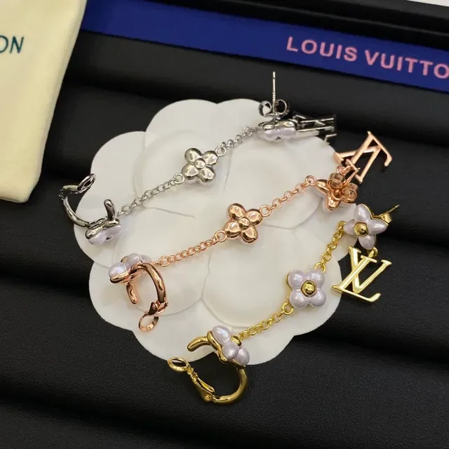 Louis Vuitton Monogram Flower Floral Quatrefoil Drop Earrings 2