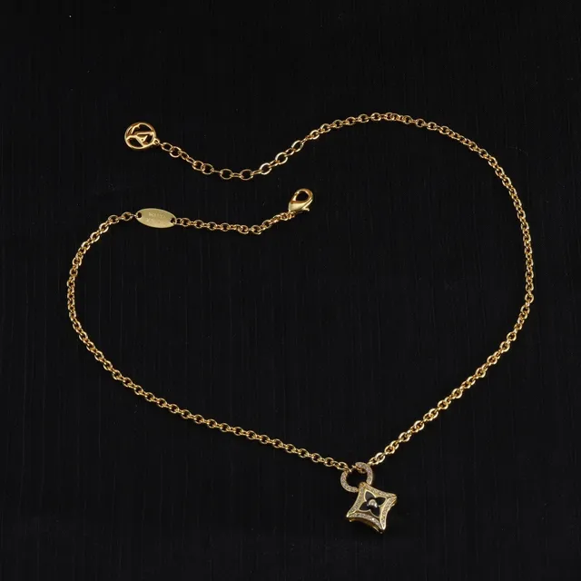 Louis Vuitton Monogram Fleur Or Noir Chaîne à maillons Quatrefoil Floral Motif Collier 6