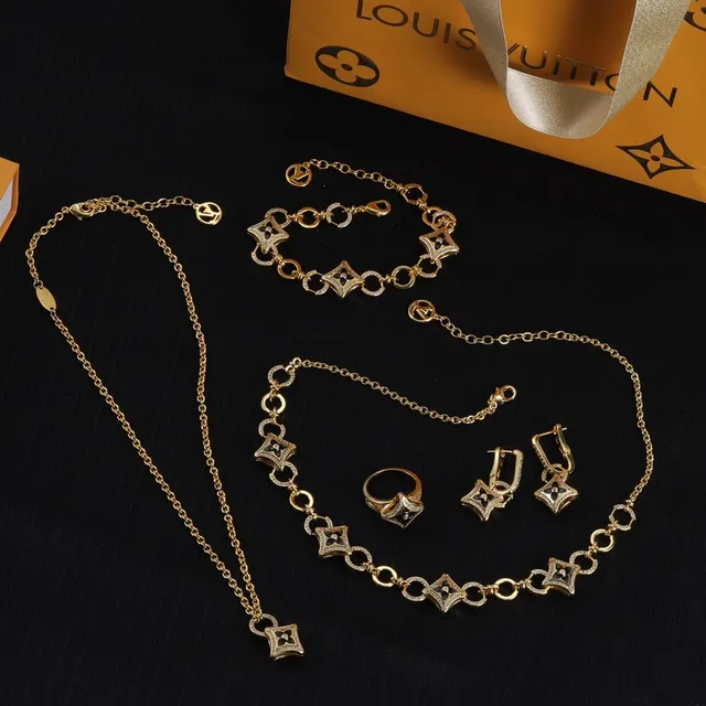 Louis Vuitton Monogram Fleur Or Noir Chaîne à maillons Quatrefoil Floral Motif Collier 8