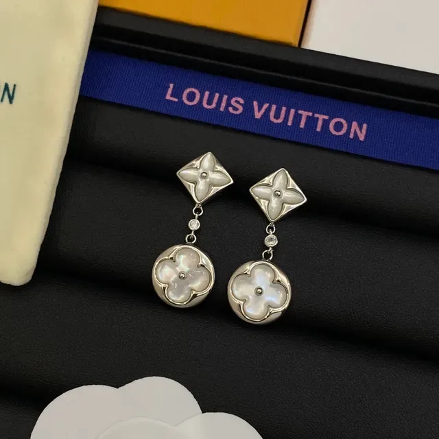 Louis Vuitton Monogram Flower Gold Silver Floral Motif Mother-of-Pearl Inlay Earrings 7