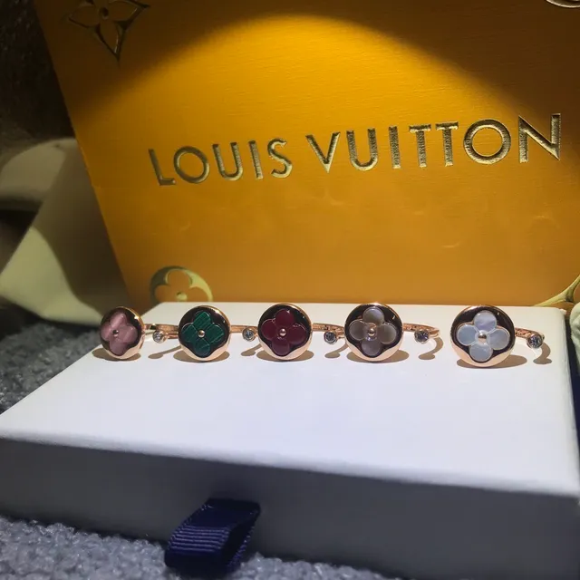 Louis Vuitton Monogram Flower Multi-Stone Gold-Tone Rings 3