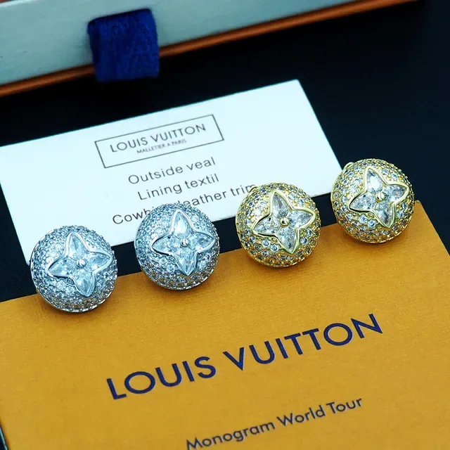 Louis Vuitton Monogram Flower Pavé Crystal Round Stud Earrings 11