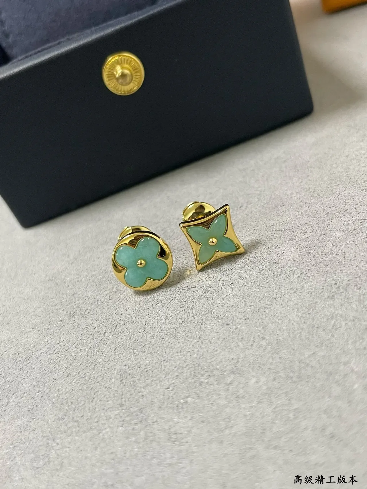 Louis Vuitton Monogram Flower Turquoise Enamel Stud Earrings 8